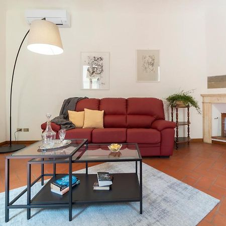 110 Sqm Apartment 6 Sleeps In Santa Croce Florens Exteriör bild