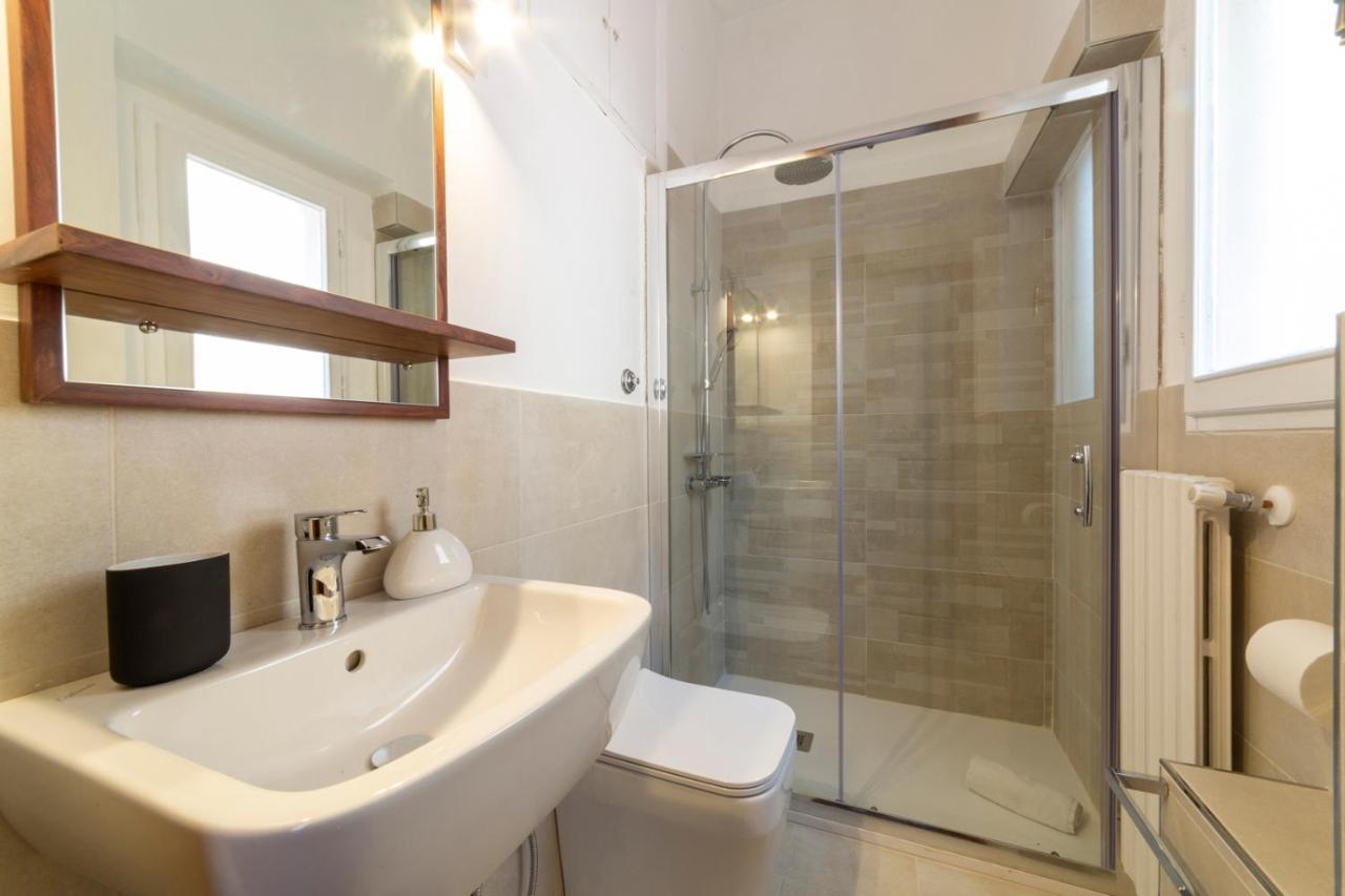 110 Sqm Apartment 6 Sleeps In Santa Croce Florens Exteriör bild