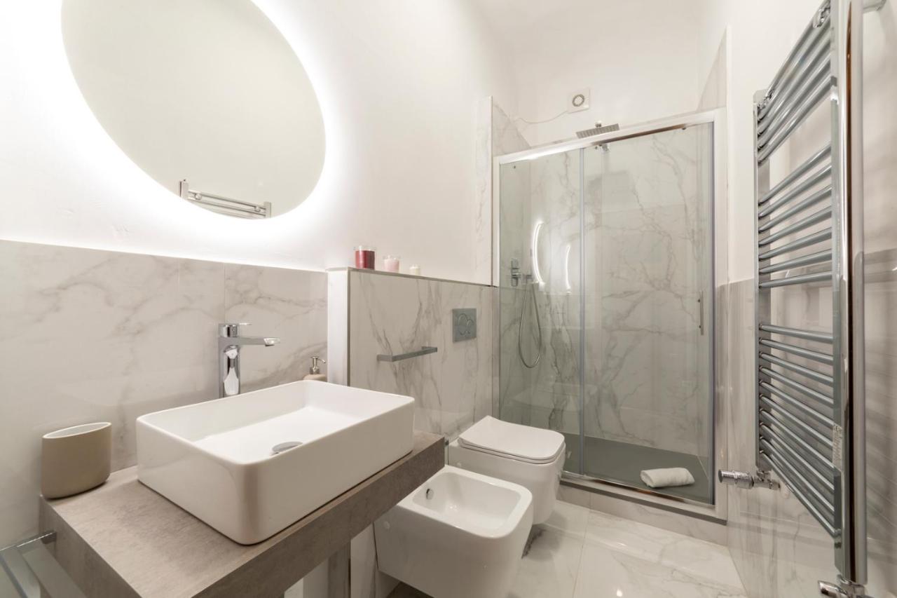 110 Sqm Apartment 6 Sleeps In Santa Croce Florens Exteriör bild
