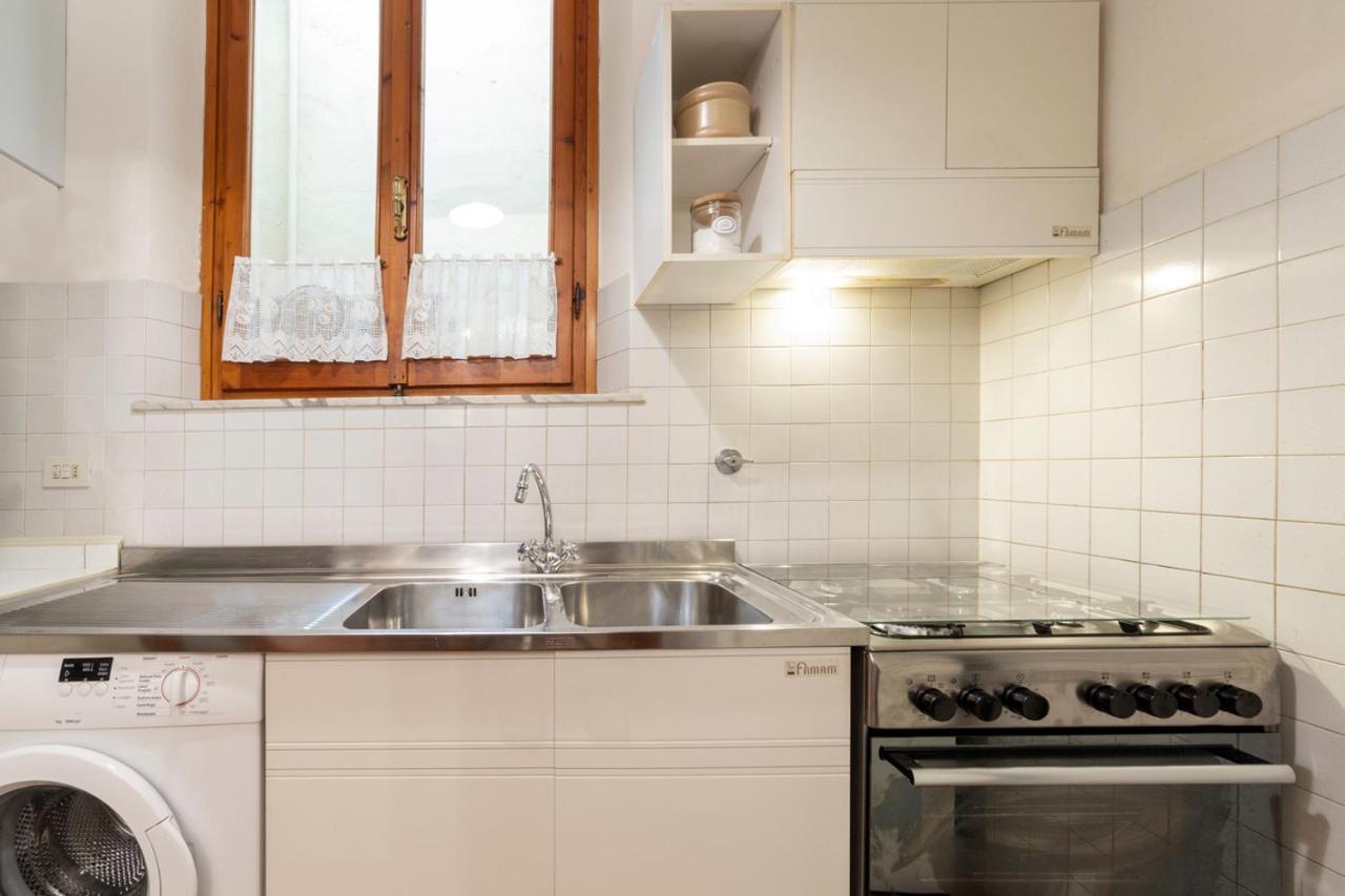 110 Sqm Apartment 6 Sleeps In Santa Croce Florens Exteriör bild