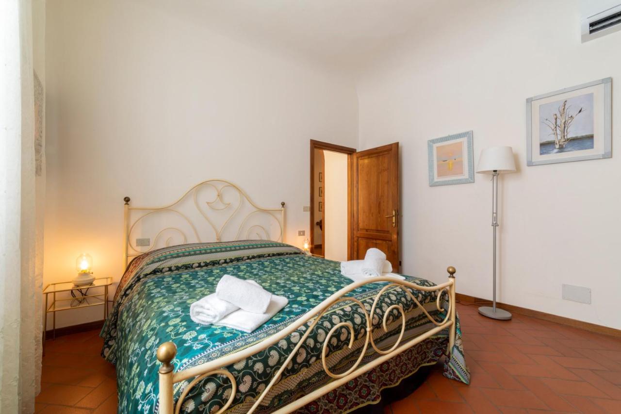 110 Sqm Apartment 6 Sleeps In Santa Croce Florens Exteriör bild