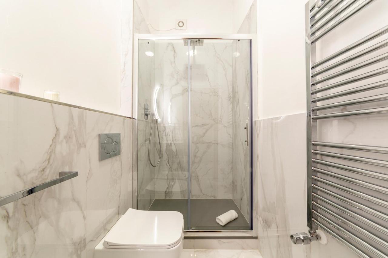 110 Sqm Apartment 6 Sleeps In Santa Croce Florens Exteriör bild